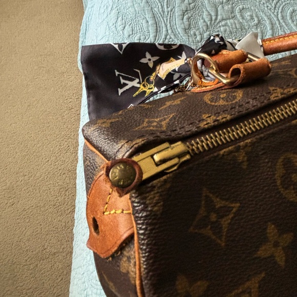 Authentic VTG Louis Vuitton Speedy 30 in Monogram Canvas - Picture 8 of 15